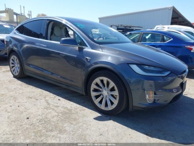 2018 TESLA MODEL X 5YJXCBE27JF129657 Photo 0