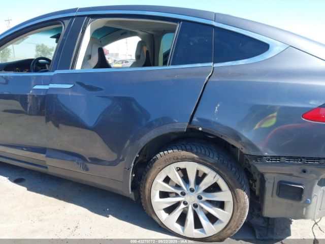 2018 TESLA MODEL X 5YJXCBE27JF129657 Photo 5