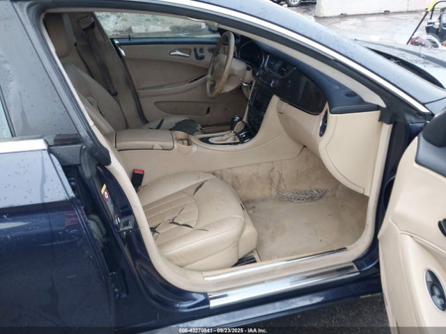 2007 MERCEDES-BENZ CLS 550 WDDDJ72X67A086152 Photo 4