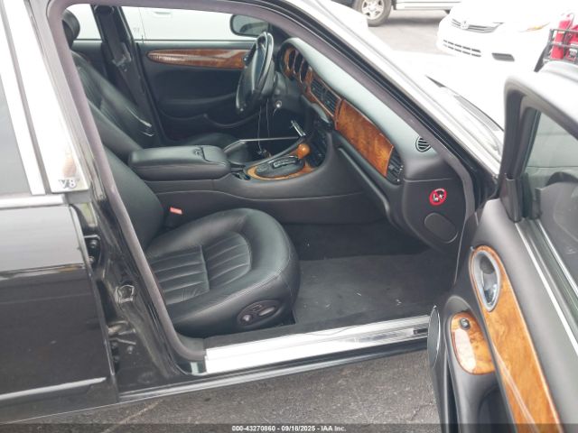 1999 JAGUAR XJ8 SAJHD6046XC866745 Photo 4