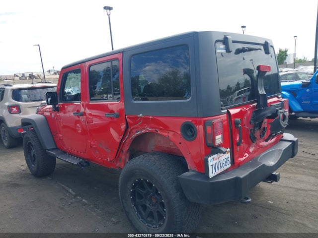 1C4HJWDG5EL174677 Jeep 2014