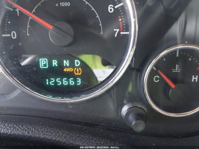 1C4HJWDG5EL174677 Jeep 2014