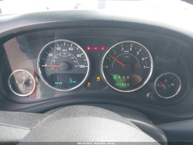 1C4HJWDG5EL174677 Jeep 2014