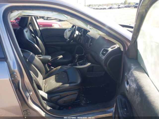 2018 JEEP COMPASS 3C4NJDBB5JT327765 Photo 4