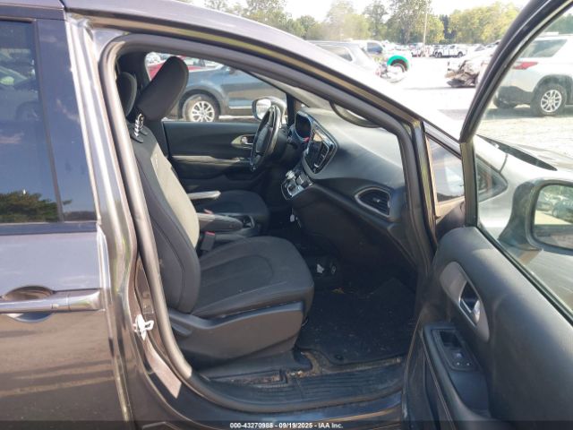 2019 CHRYSLER PACIFICA 2C4RC1FG6KR548702 Photo 4