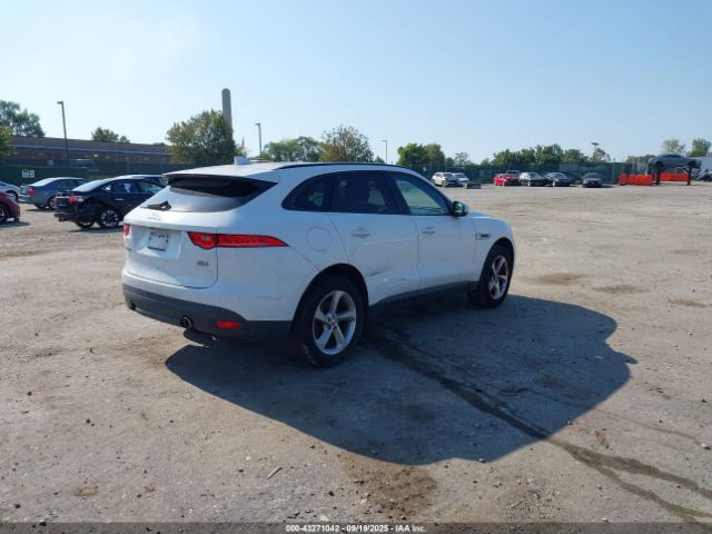 2017 JAGUAR F-PACE SADCJ2BV0HA097516 Photo 3