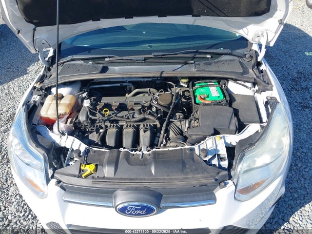 1FADP3F26EL322158 Ford FOCUS SE
