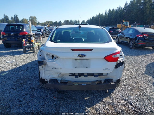 1FADP3F26EL322158 Ford FOCUS SE