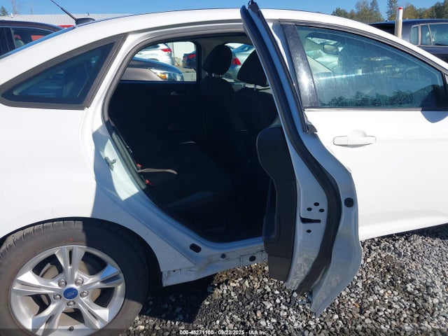 1FADP3F26EL322158 Ford FOCUS SE