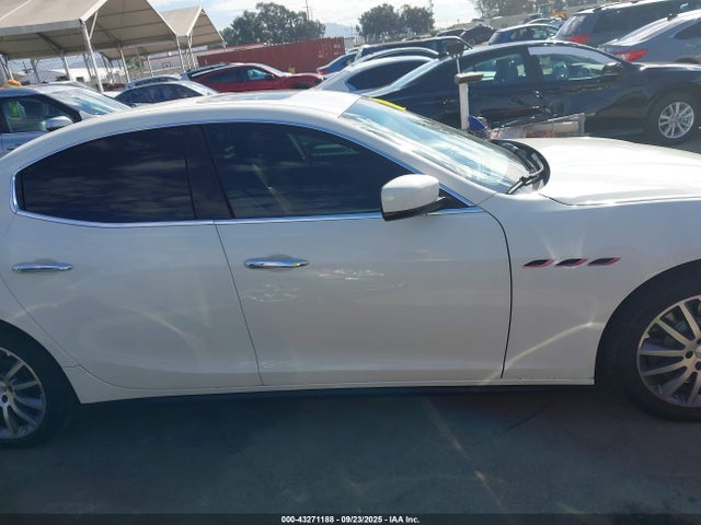 Maserati Ghibli S Q4 2014 ZAM57RTA8E1097763 Image 14