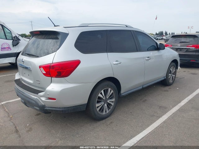 5N1DR2MMXHC650332 Nissan 2017
