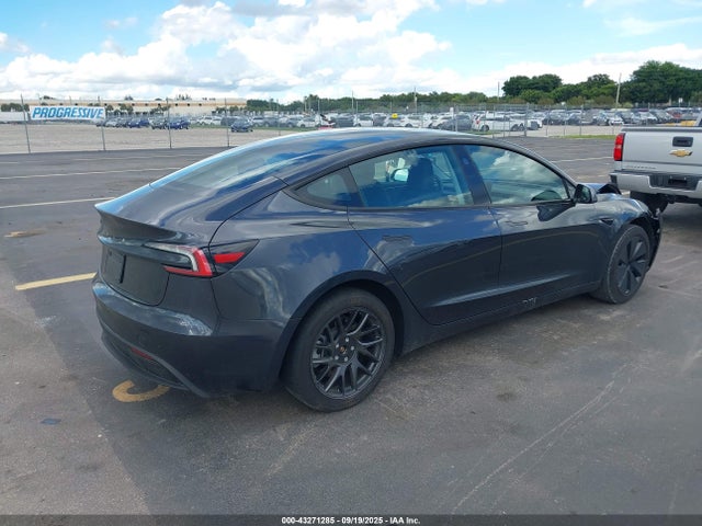 2025 TESLA MODEL 3 5YJ3E1EA4SF924287 Photo 3