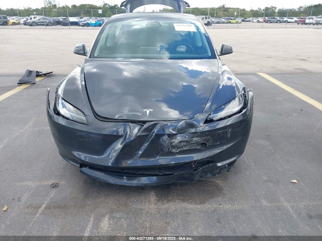 2025 TESLA MODEL 3 5YJ3E1EA4SF924287 Photo 5