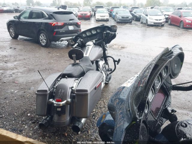 2015 HARLEY-DAVIDSON FLHX 1HD1KBM12FB616064 Photo 3