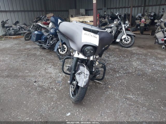 2015 HARLEY-DAVIDSON FLHX 1HD1KBM12FB616064 Photo 4