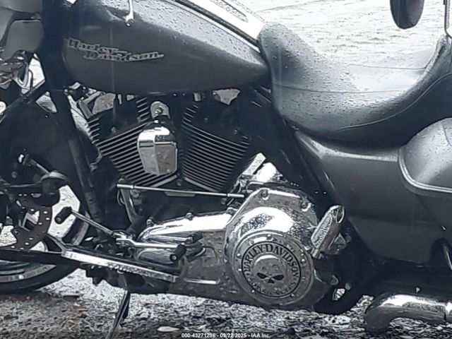 2015 HARLEY-DAVIDSON FLHX 1HD1KBM12FB616064 Photo 8