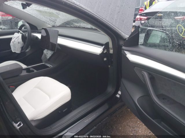 2022 TESLA MODEL 3 5YJ3E1EA4NF232888 Photo 4