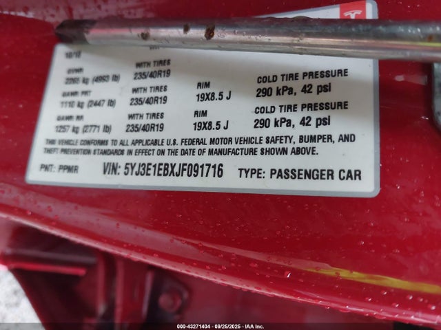 2018 TESLA MODEL 3 5YJ3E1EBXJF091716 Photo 8