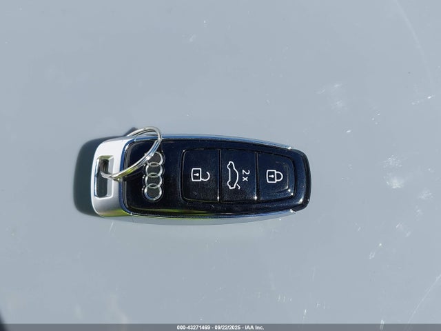 2019 AUDI E-TRON WA1LAAGEXKB021974 Photo 10