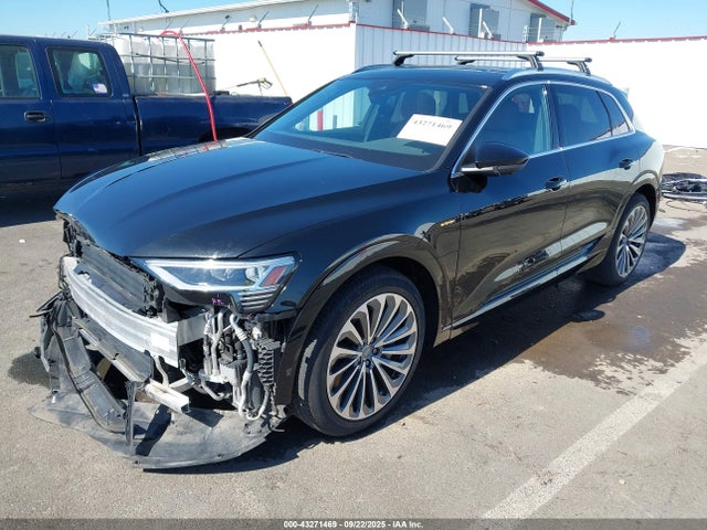 2019 AUDI E-TRON WA1LAAGEXKB021974 Photo 1