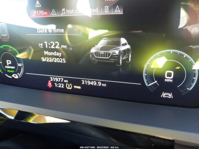2019 AUDI E-TRON WA1LAAGEXKB021974 Photo 6