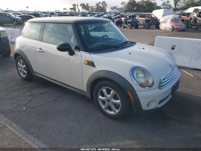 2009 MINI COOPER WMWMF33589TW77461 Photo 0