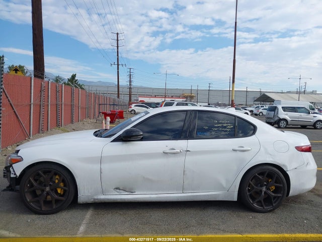 ZARFAMANXL7636404 Alfa Romeo giulia (952)