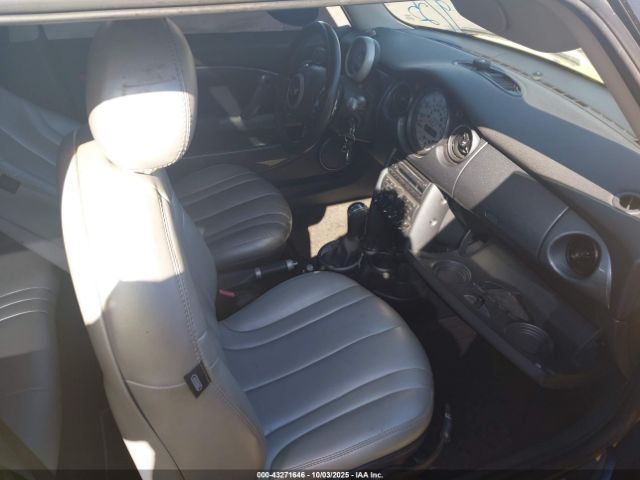 2004 MINI COOPER WMWRC33484TJ62085 Photo 4