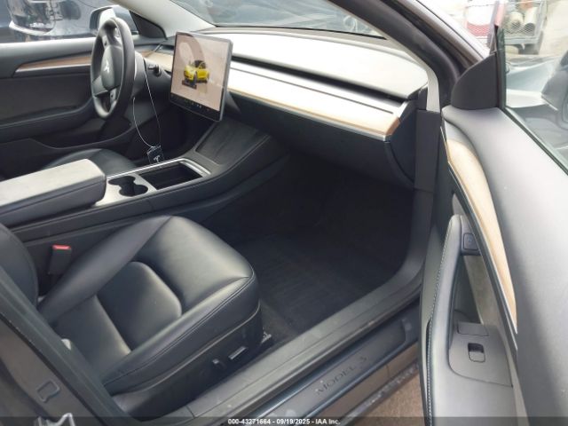 2023 TESLA MODEL 3 5YJ3E1EA0PF644809 Photo 4