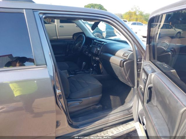 2014 TOYOTA 4RUNNER JTEBU5JR9E5166644 Photo 4