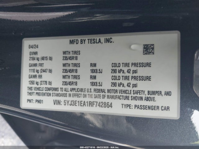 2024 TESLA MODEL 3 5YJ3E1EA1RF742864 Photo 8