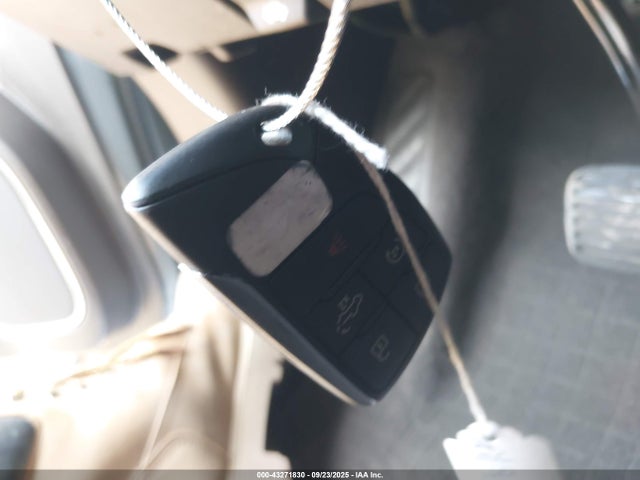 3GTUUDED2RG126863 GMC l84