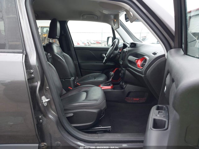 ZACNJBC11KPK06487 Jeep 2019