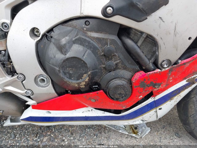 JH2SC7770JK100088 Honda Sc77e-5000001