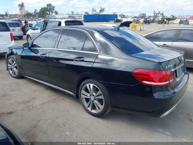 2014 MERCEDES-BENZ E 350 WDDHF5KB5EA966011 Photo 2