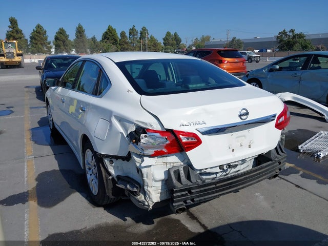 1N4AL3AP4GN312611 Nissan 2016