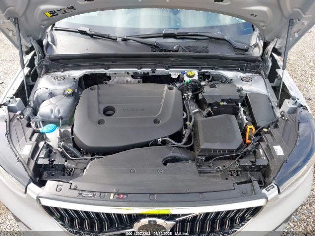 2023 VOLVO XC40 YV4L12UN9P2075643 Photo 9