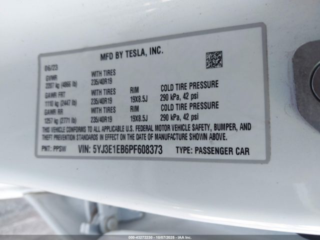 2023 TESLA MODEL 3 5YJ3E1EB6PF608373 Photo 8