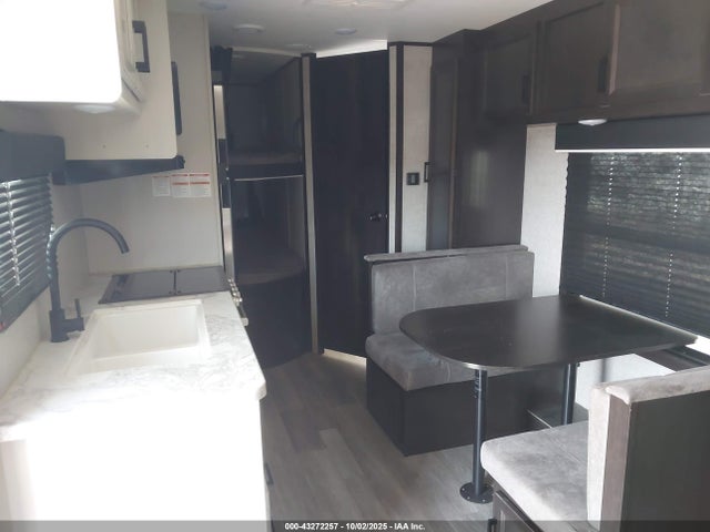 1UJBJ0BM1N17N0692 Jayco 224bh Jayflight Slx