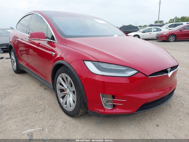 2017 TESLA MODEL X 5YJXCBE44HF053679