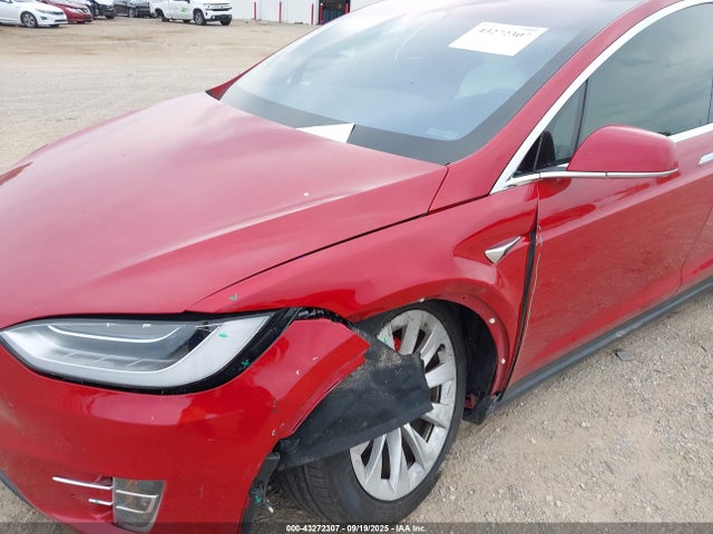 2017 TESLA MODEL X 5YJXCBE44HF053679 Photo 5