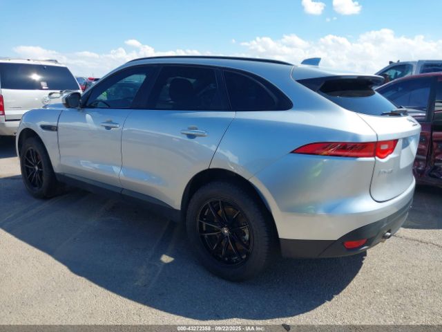 2018 JAGUAR F-PACE SADCK2FX4JA265978 Photo 2