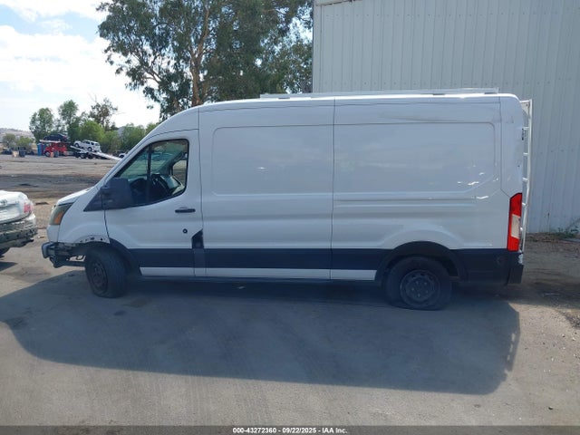 Ford 2017 2017 1FTYR2CM2HKA11911 Image 14