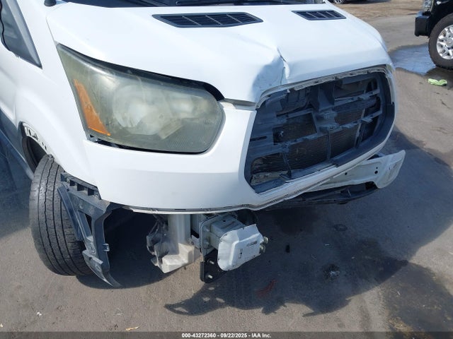 Ford 2017 2017 1FTYR2CM2HKA11911 Image 17