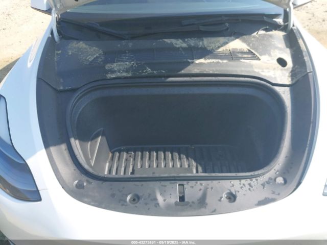 2022 TESLA MODEL Y 7SAYGDEF0NF399703 Photo 9