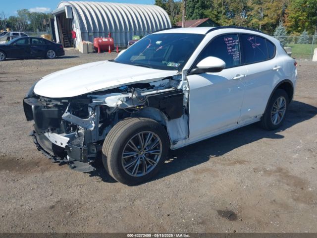 2022 ALFA ROMEO STELVIO ZASPAKAN7N7D39281 Photo 1