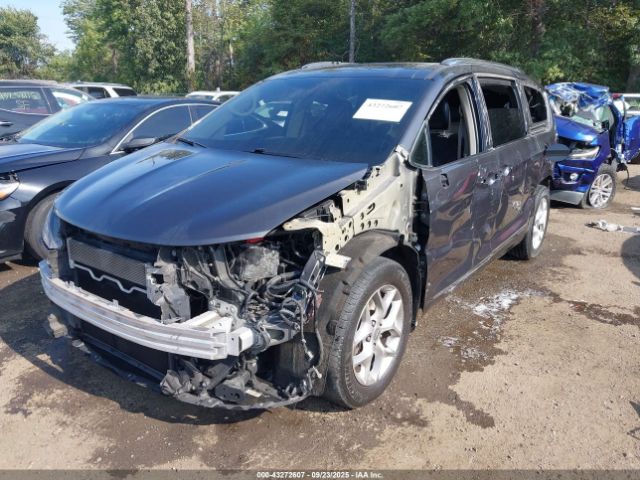 2020 CHRYSLER PACIFICA 2C4RC1GG6LR289452 Photo 1