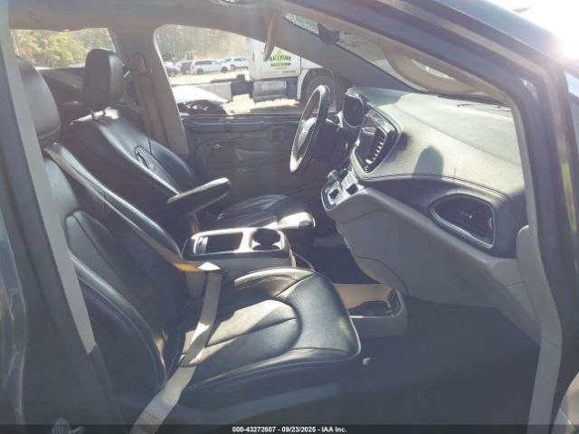 2020 CHRYSLER PACIFICA 2C4RC1GG6LR289452 Photo 4