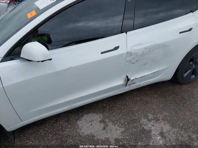 2022 TESLA MODEL 3 5YJ3E1EB1NF243582 Photo 5