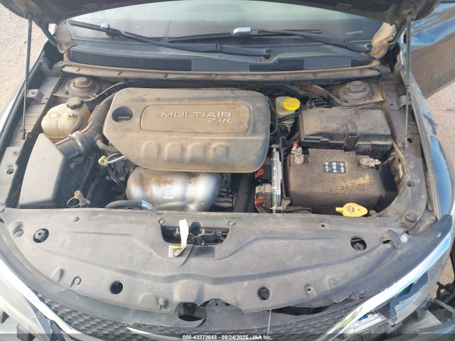 43272648 :رقم المزاد ، 1C3CCCABXFN536220 vin ، 2015 Chrysler 200 Limited مزاد بيع